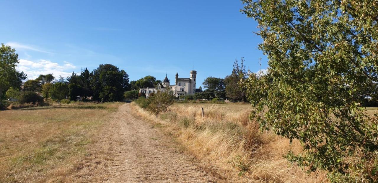 Chateau De Villeneuve - Montolieu Exterior foto