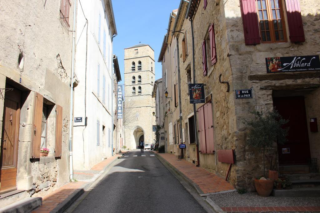 Chateau De Villeneuve - Montolieu Exterior foto